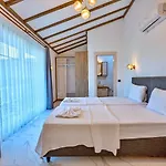 Yesil Uezuemlue 3 Bedroom Fethiye