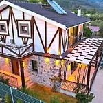 Yesil Uezuemlue 3 Bedroom * Fethiye