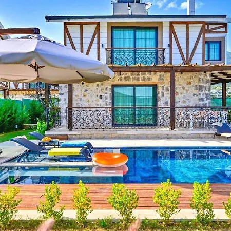 Villa Yesil Uezuemlue 3 Bedroom Fethiye