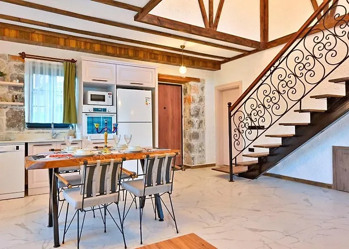 فيلة Yesil Uezuemlue 3 Bedroom فتحية