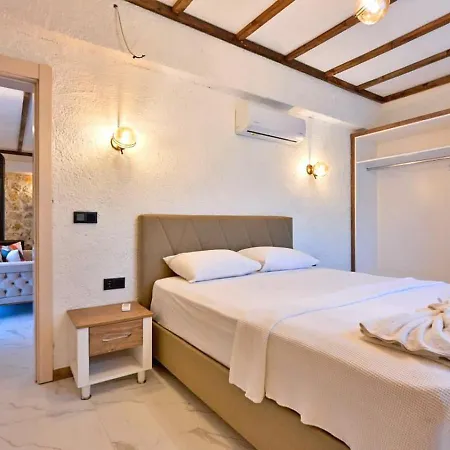 Vila Yesil Uezuemlue 3 Bedroom Fethiye